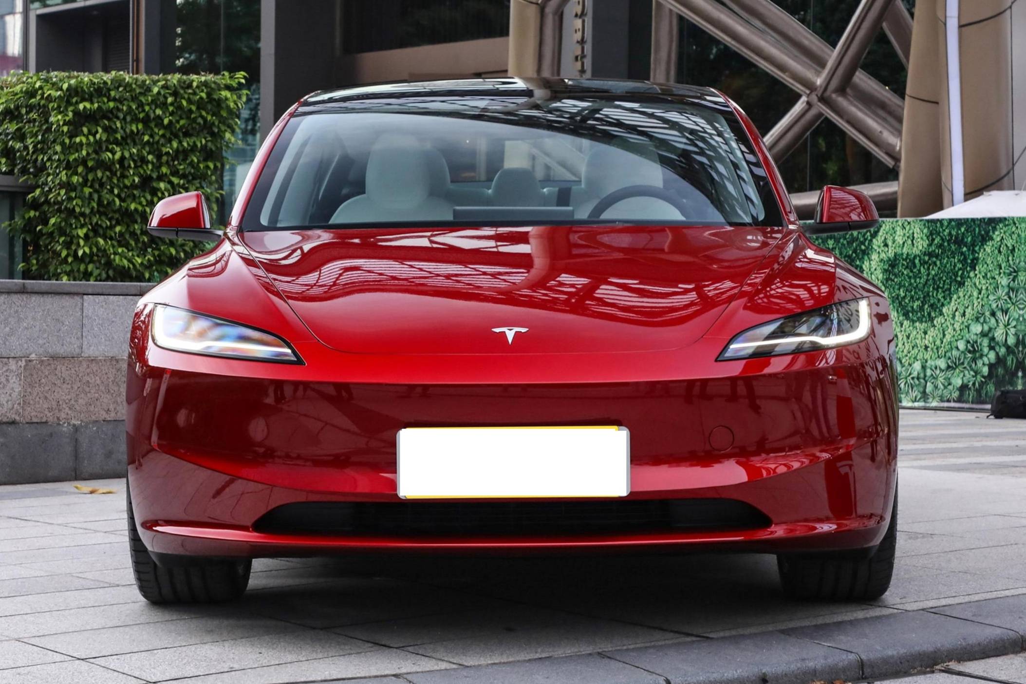 改款特斯拉Model 3上市，續航提升，外觀小改