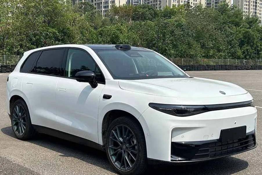 零跑C10提前曝光：走理想L6的路，讓L6無路可走？