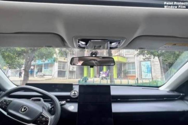 汽车窗膜为什么不能像隐形车衣贴在车窗玻璃外侧？