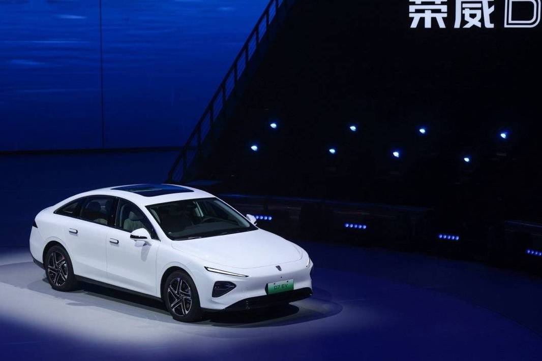 榮威D7上市權益價12.18萬起 超級價值改寫B級車價值定義
