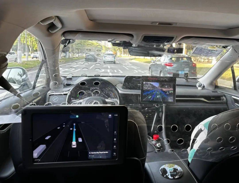 丰田低调无人驾驶，车技拟人化让人叹服
