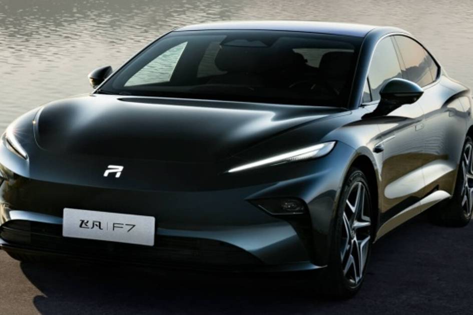 飛凡F7 vs 哪吒S：誰才是新能源汽車市場的真正霸主？