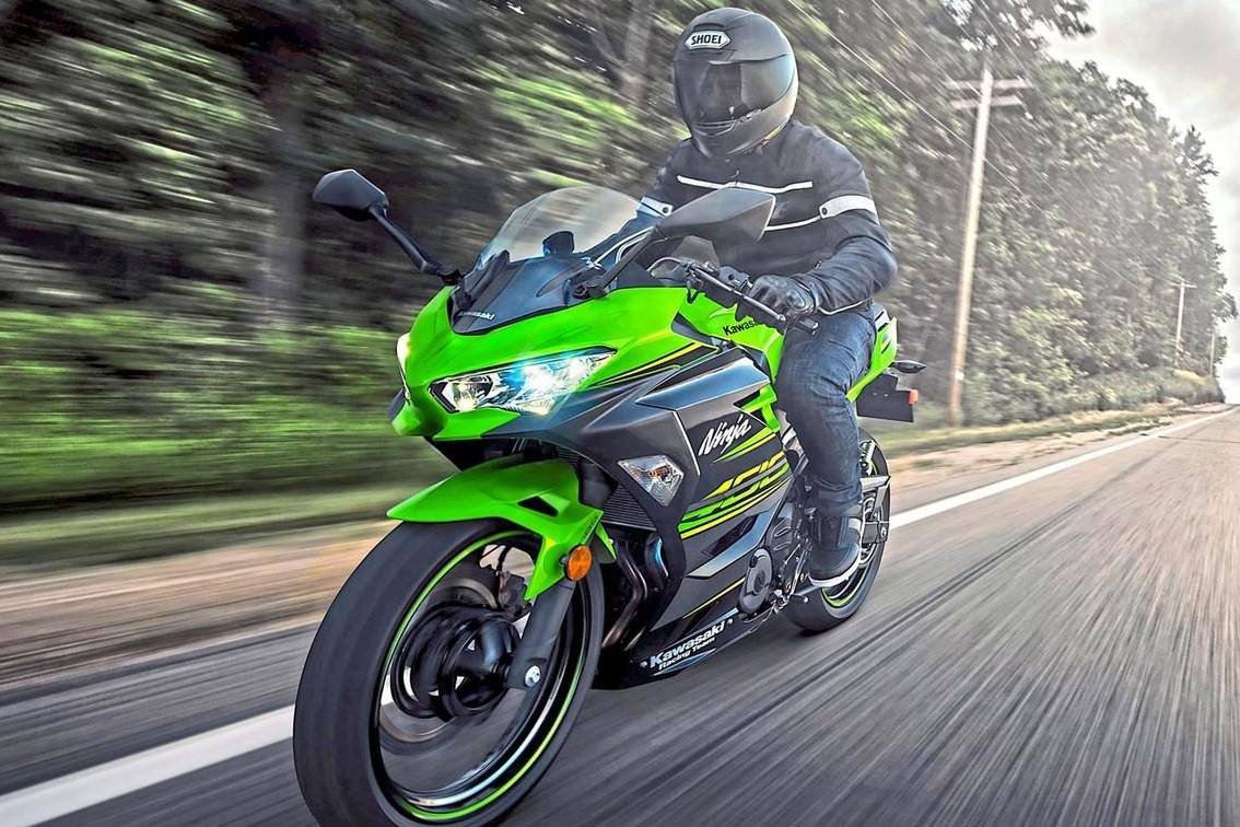 川崎Ninja400只要3.68万！进口仿赛摩托车终于降价了