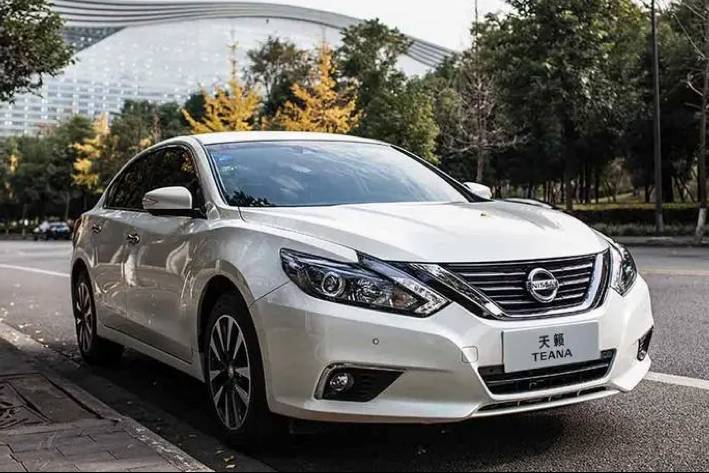 中型轎車油耗排行出爐了！凱美瑞最省，日韓霸榜，中國0入選