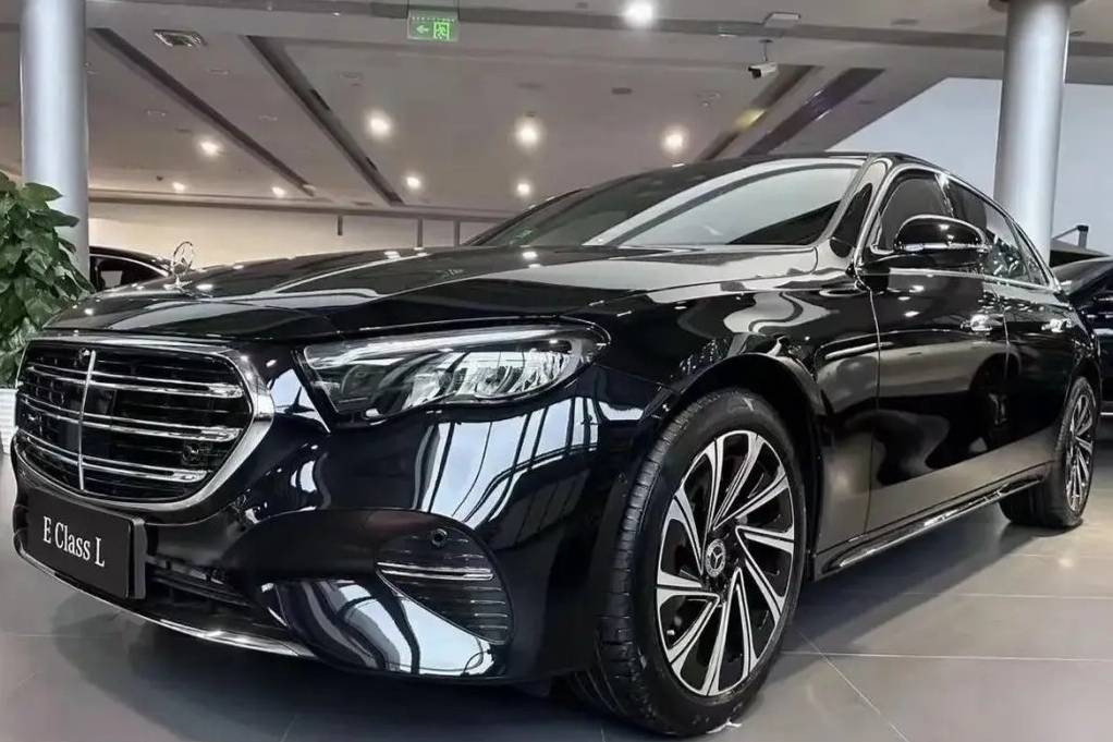 12月豪華車(chē)之戰(zhàn)：A6L坐穩(wěn)銷(xiāo)冠，極氪超奔馳E級(jí)，A7L暴漲