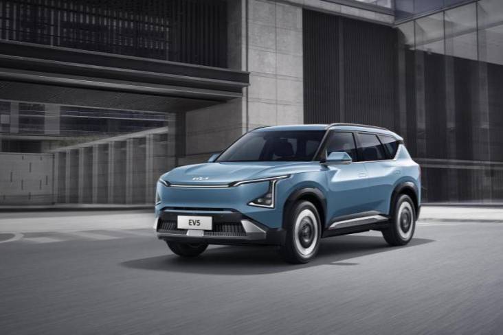 18萬級唯一720km續(xù)航 起亞EV5長續(xù)航版滿電上市