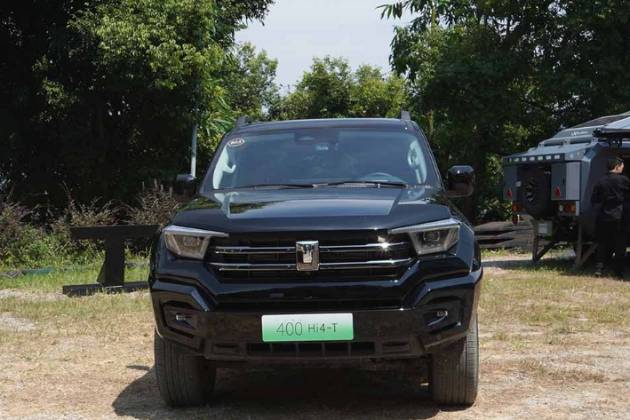 買自主硬派SUV，選坦克400 Hi4-T還是方程豹豹5？