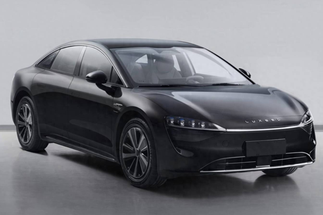 消息稱智界 S7 汽車 4 月 8 日再度上市發布
