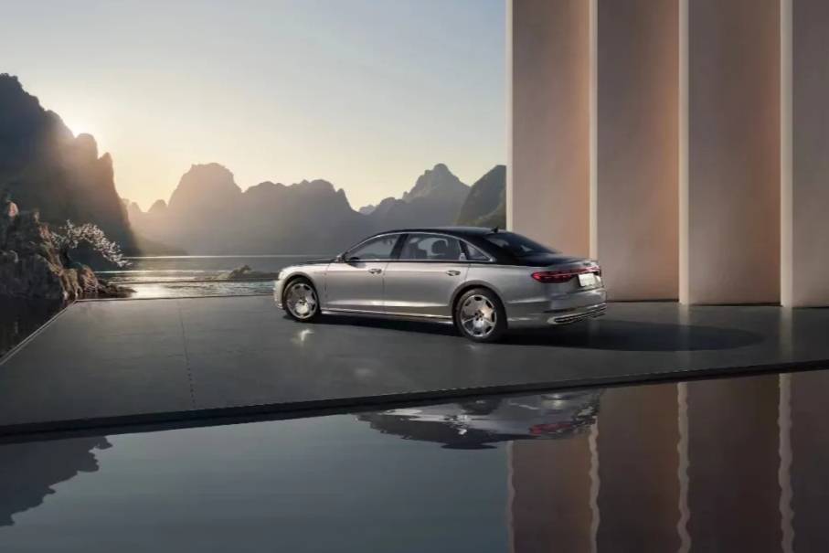 新奧迪A8L Horch 創(chuàng)始人版60TFSI 磅礴上市