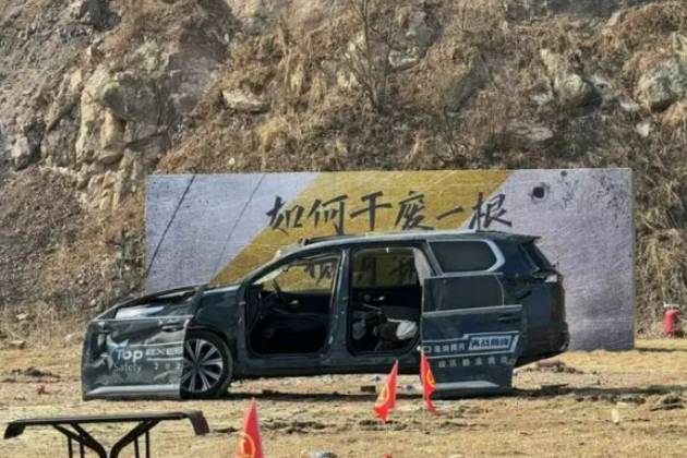 星途攬月滾下懸崖車身結構完整，還能擋子彈？行走的公路“坦克”