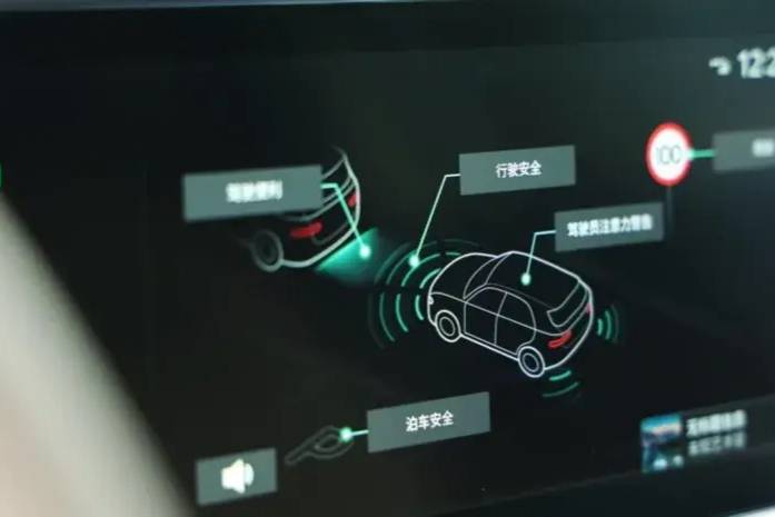 同级唯一纯电续航700km+，起亚EV5吹响合资反攻号