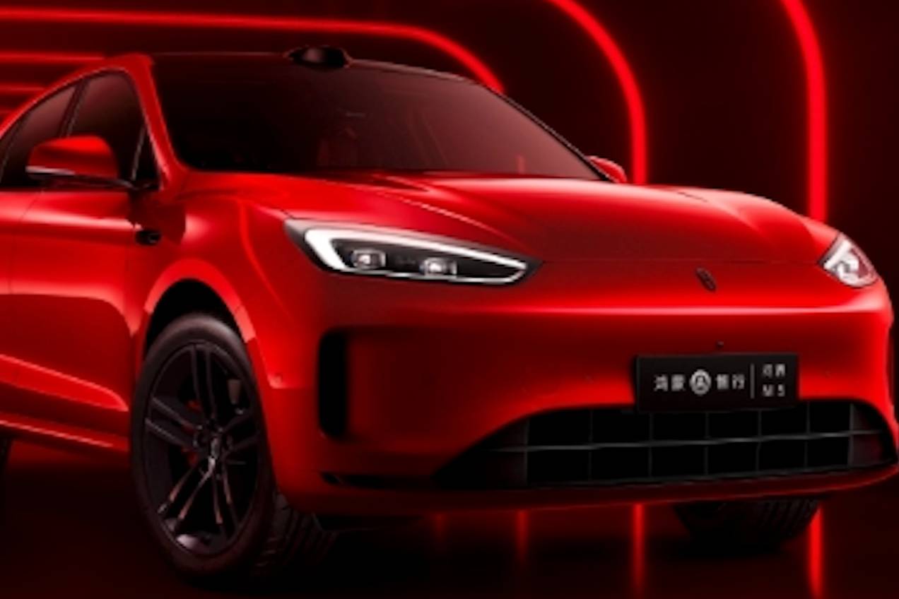 動(dòng)感與科技兼?zhèn)?，問界新M5引領(lǐng)新能源汽車潮流
