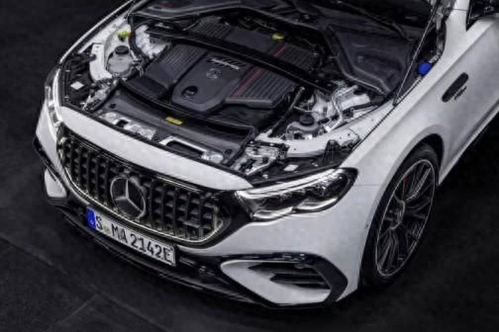 奔馳AMG后悔用四缸，高性能車還得是大V8？