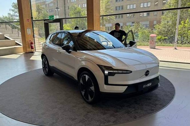 沃尔沃EX30上市！定位小型SUV，售20.08万元起
