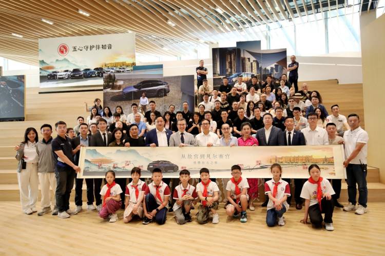 不折不撓 砥礪前行 神龍汽車32周年構(gòu)建新格局 打造新神龍