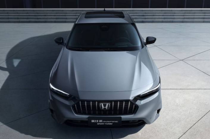 都是合資B級(jí)車，選第9代凱美瑞還是英仕派燃油版更值得？