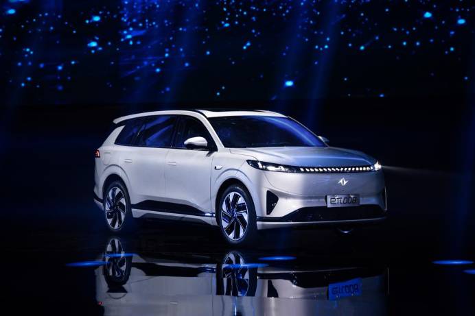 限時到手價18.86萬元起，大六座SUV eπ008低價入市