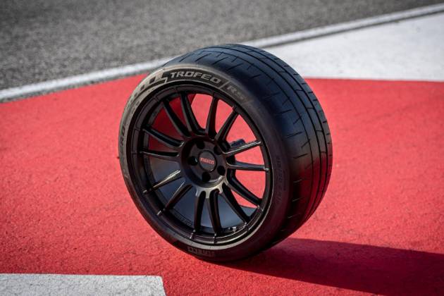 四款全新倍耐力轮胎系列应用于911 GT3/GT3 RS