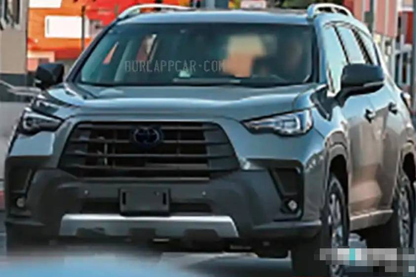 全新一代RAV4实车图 推油混和插混版 纯燃油版将成国内特供