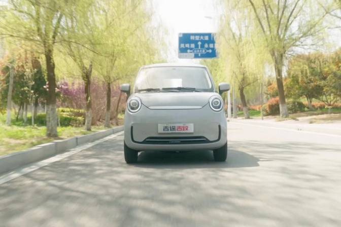 我保證,這臺低速電動汽車你全家都喜歡