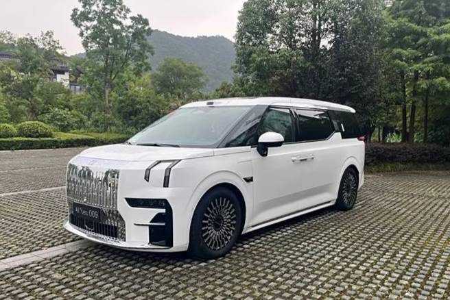新款極氪009將于7月19日上市！新增兩種車色
