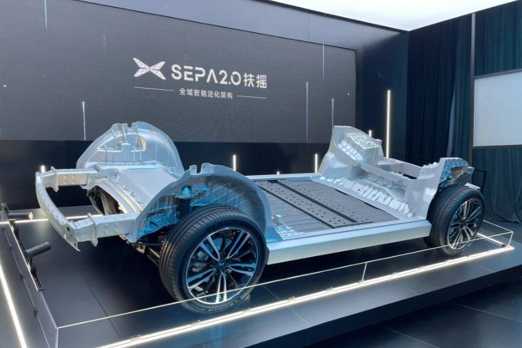 小鵬大眾共創(chuàng)CEA架構(gòu)，2026年首車(chē)量產(chǎn)引領(lǐng)智能出行