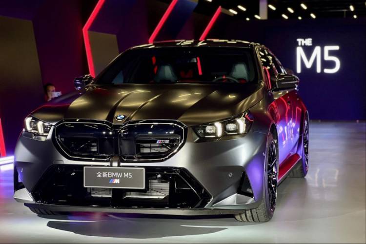 全新BMW M5：性能美学图鉴