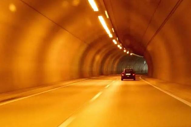 隧道行車要注意!若是忽視了,危險會降臨你身邊