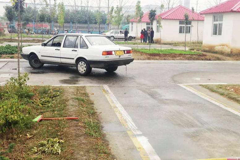 倒車的3個核心要領：掌握好，倒車技術飛速提升！