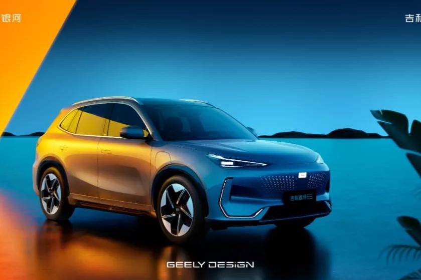 奋斗的GEELY Designer，铸就最美吉利银河E5