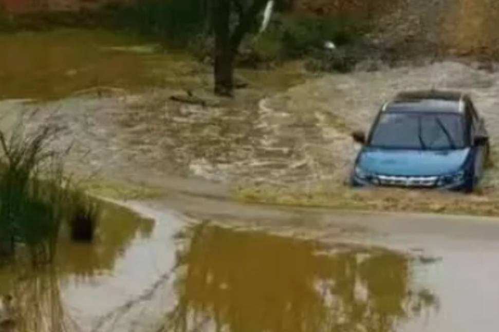 雨后汽車保養(yǎng)十分重要，愛車的朋友們注意啦??！