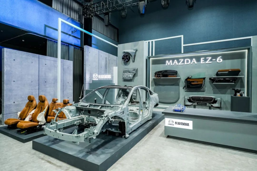 “地狱级”碰撞测试后的MAZDA EZ-6长什么样？