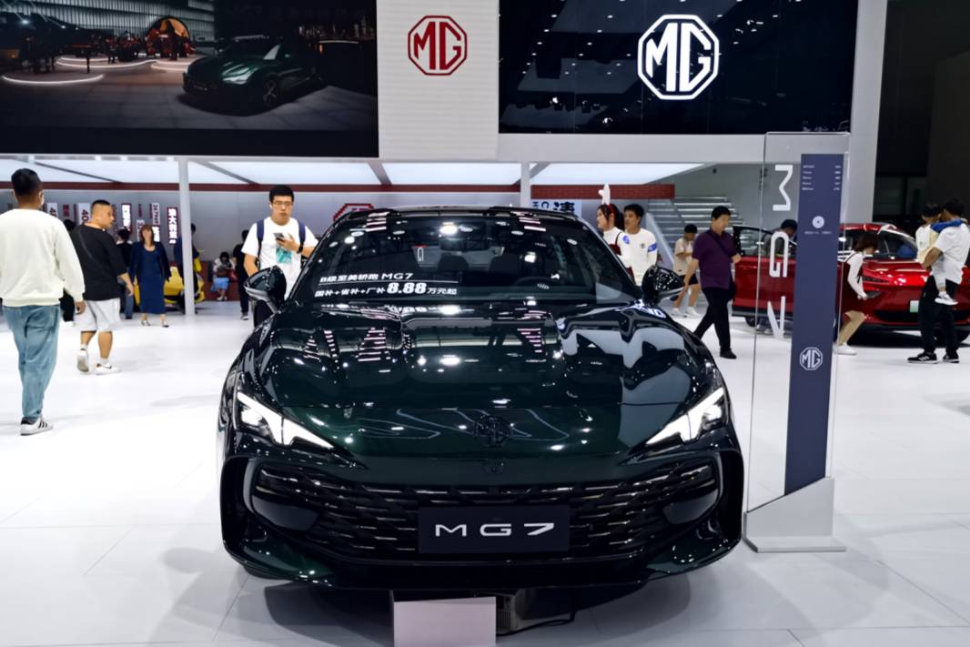 優(yōu)雅與性能并重 MG7廣州車展重塑轎跑傳奇