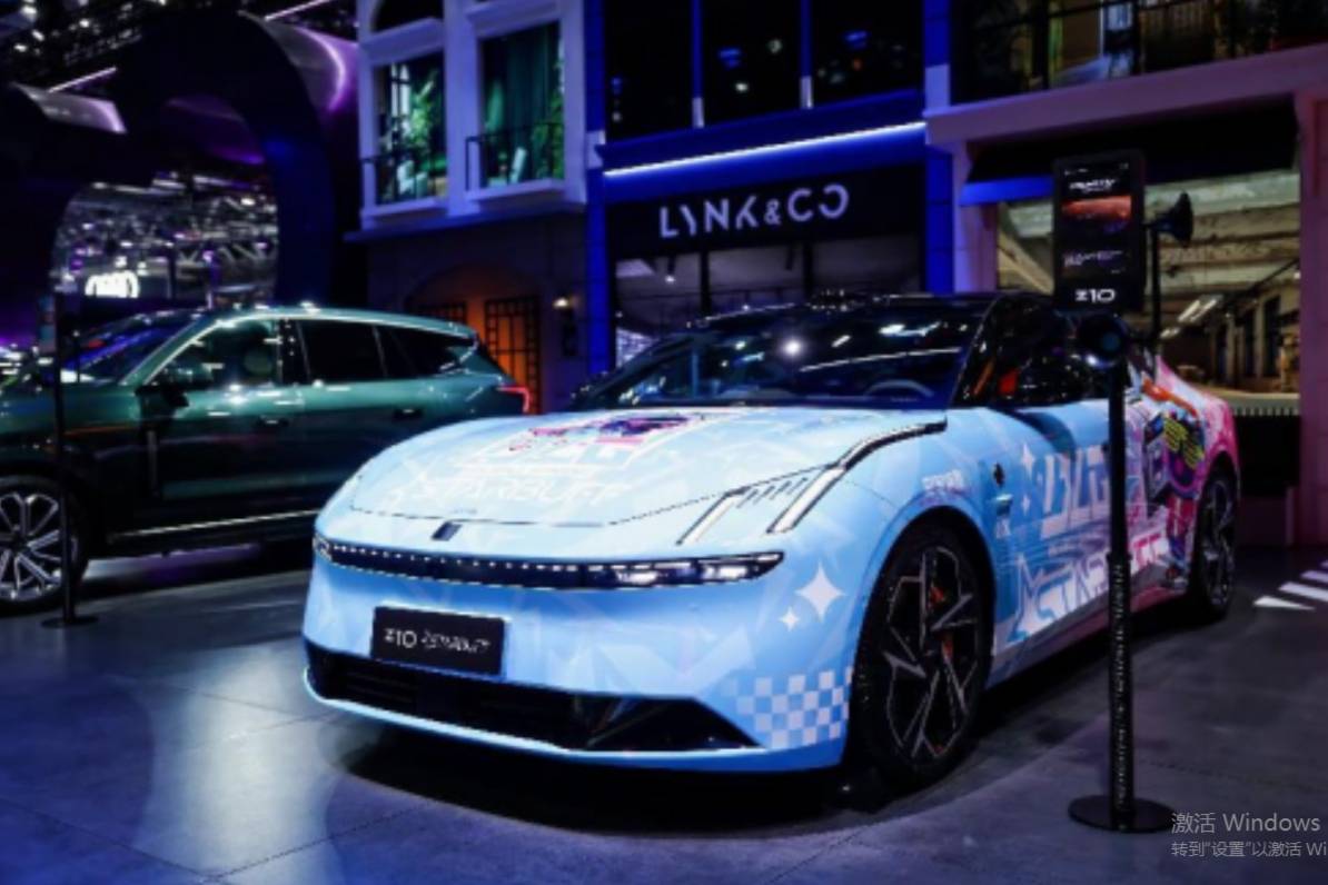 領(lǐng)克Z10STARBUFF版車展亮相，還有超值優(yōu)惠和豪華禮包