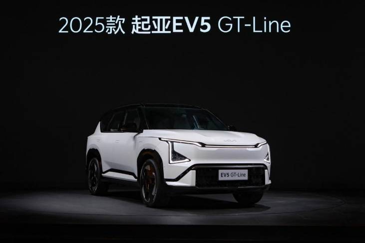 智能舒適進階 2025款起亞EV5引領綠色出行新風尚