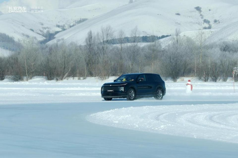 北纬50°，东经122°，长安冰雪试炼场上演科技新篇章