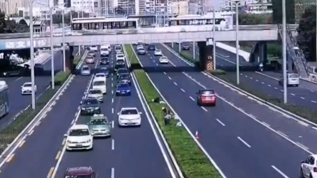 惊爆！深蓝S07价格不变配置狂飙