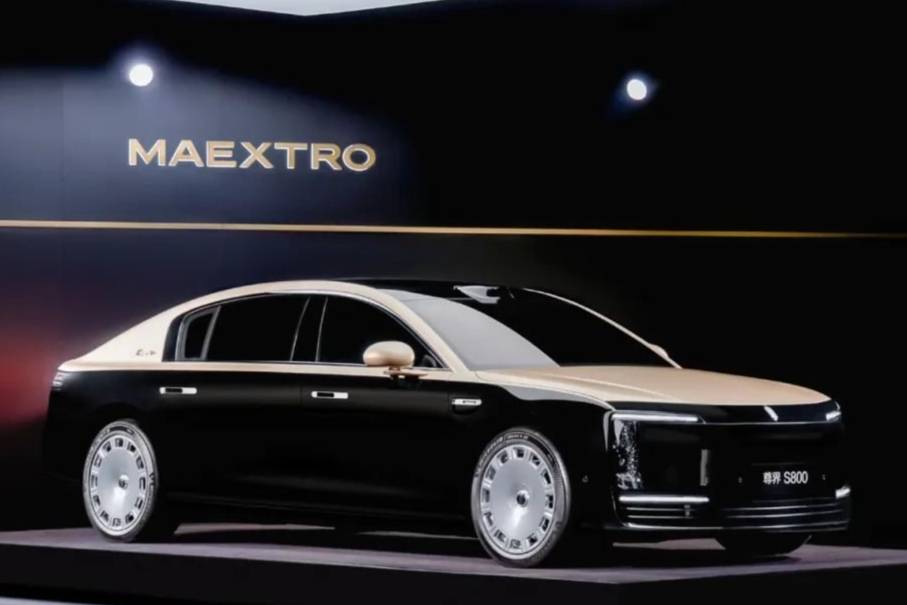 國產豪車的“核爆時刻”！尊界S800讓“邁巴赫們”沉默了？