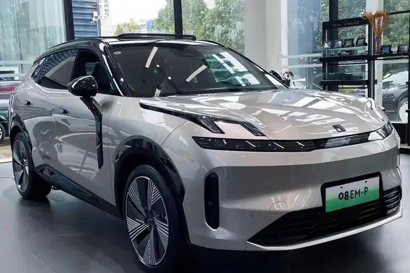 中國智能駕駛的崛起：領(lǐng)克08 EM-P如何突破特斯拉包圍圈