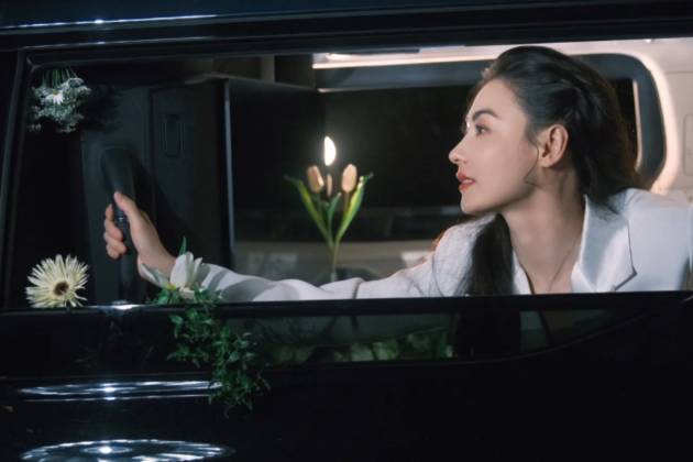 靠臉鯊人的總裁新車已到位！