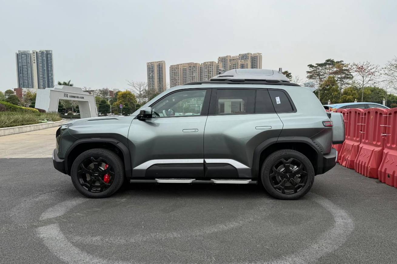 方程豹鈦3開(kāi)啟預(yù)售！13.98萬(wàn)起，續(xù)航510Km