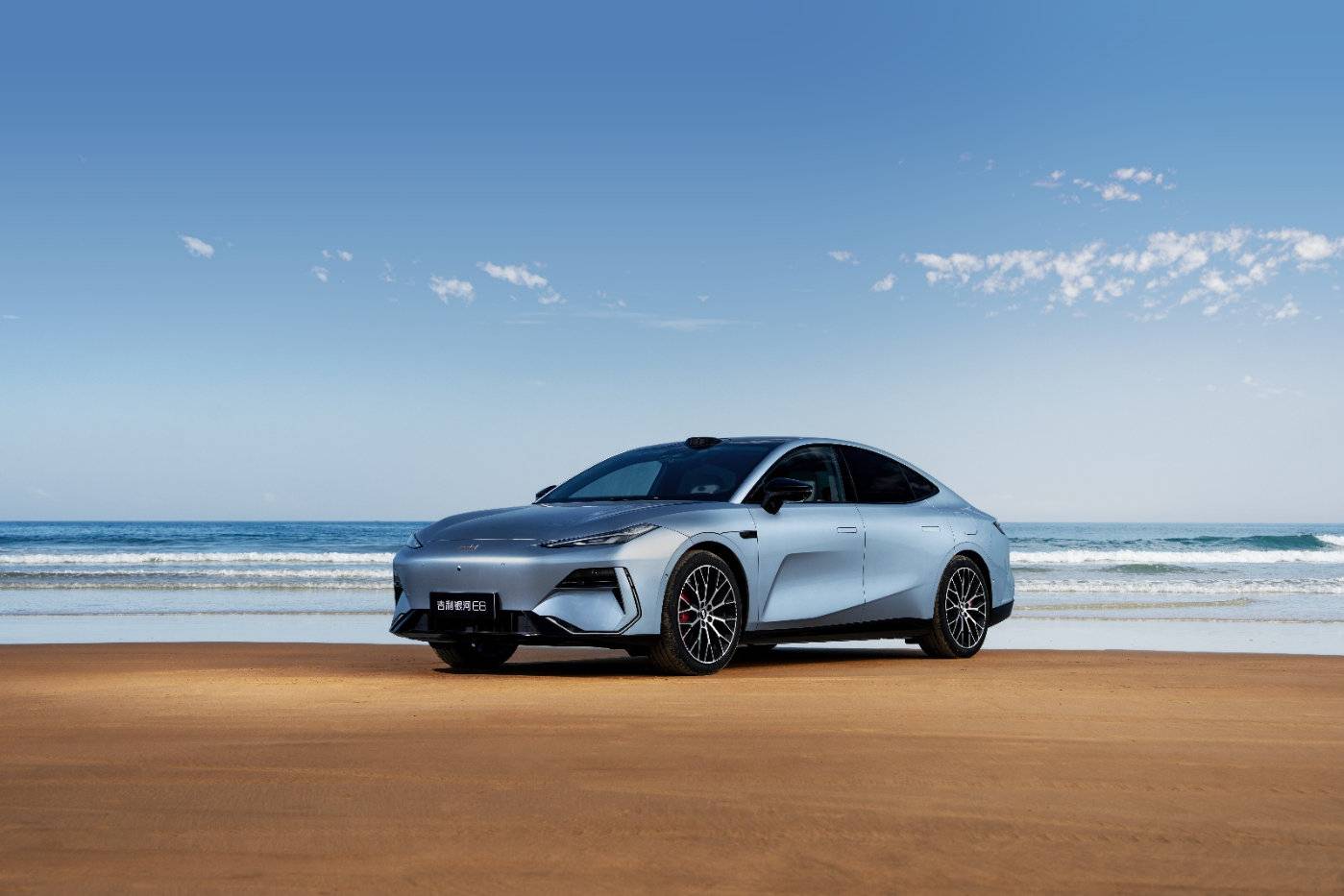 吉利汽車一季度總銷量突破70萬輛，新能源同比大增135%