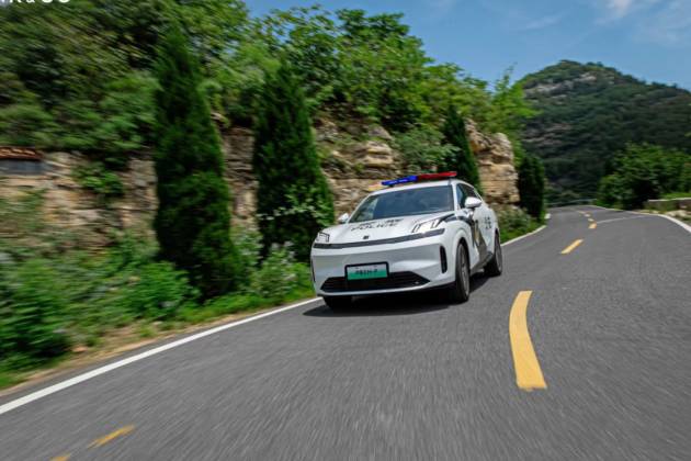 警務(wù)用車嚴(yán)選，領(lǐng)克08EM-P如何脫穎而出？