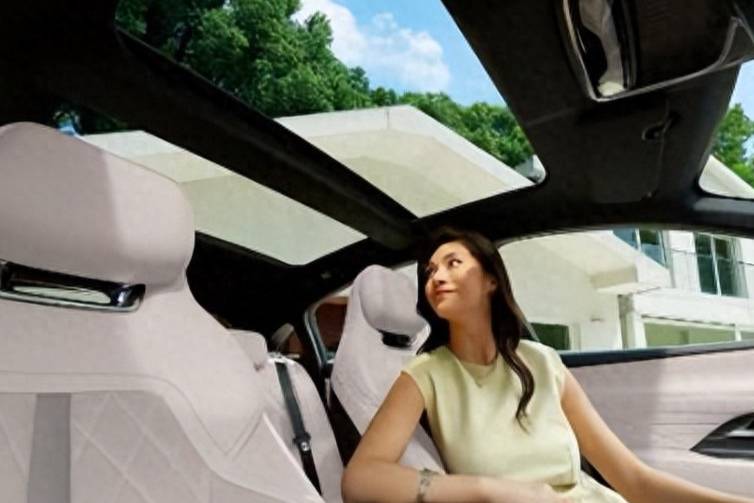 “新E代彎道王”MAZDA EZ-6鷺羽白內飾煥新