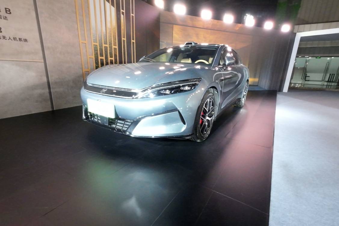 年輕人的第一臺旗艦轎車,比亞迪漢L正式上市