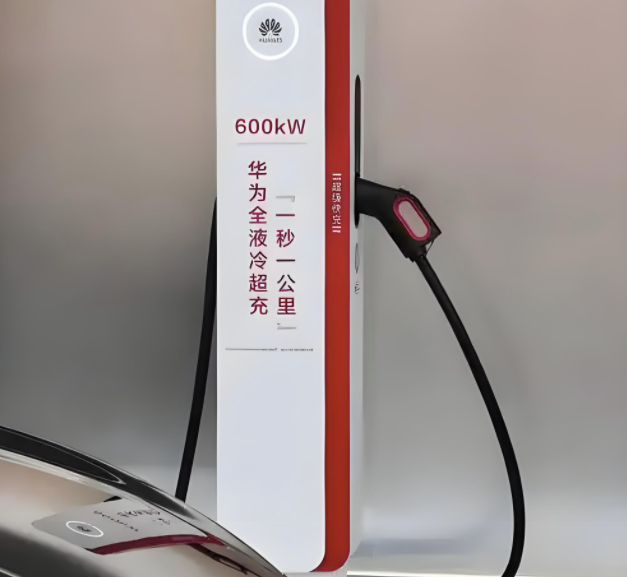 上海车展前夕,比亚迪放大招,蔚来出全力!