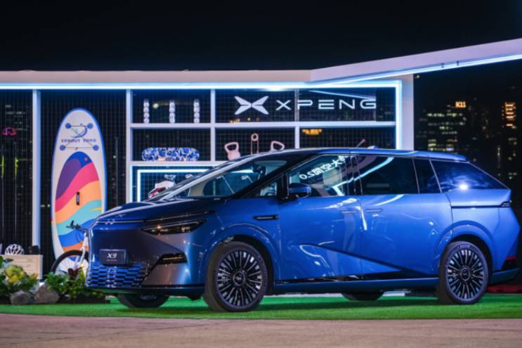 2025款小鵬X9售35.98萬起，小鵬汽車加速全球市場布局