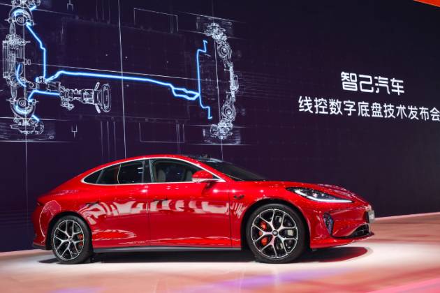 【樂陽頻道】智己汽車發(fā)布線控?cái)?shù)字底盤技術(shù)開啟“具身智能”時(shí)代