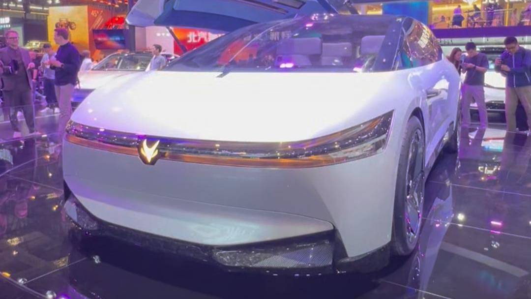 极狐全新MPV概念车 极致的科幻？