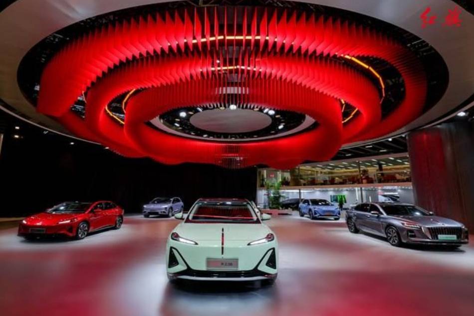 紅旗首款豪華硬派越野車全球首秀 | 2025上海車展